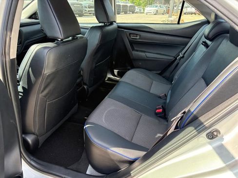 Used 2018 Toyota Corolla SE FWD image 17