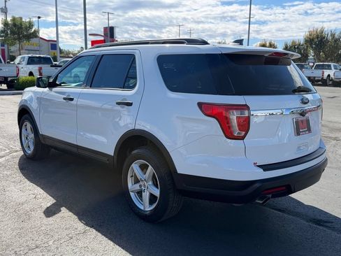 Used 2018 Ford Explorer 4WD w/ Class II Trailer Tow Package image 5