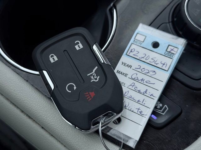Used 2023 GMC Acadia Denali AWD/4WD image 41