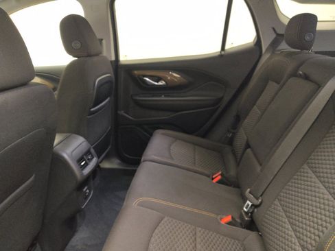 Used 2020 GMC Terrain SLE w/ Driver Convenience Package FWD image 18