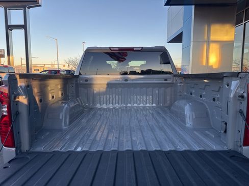 Used 2024 Chevrolet Silverado 1500 Custom image 14