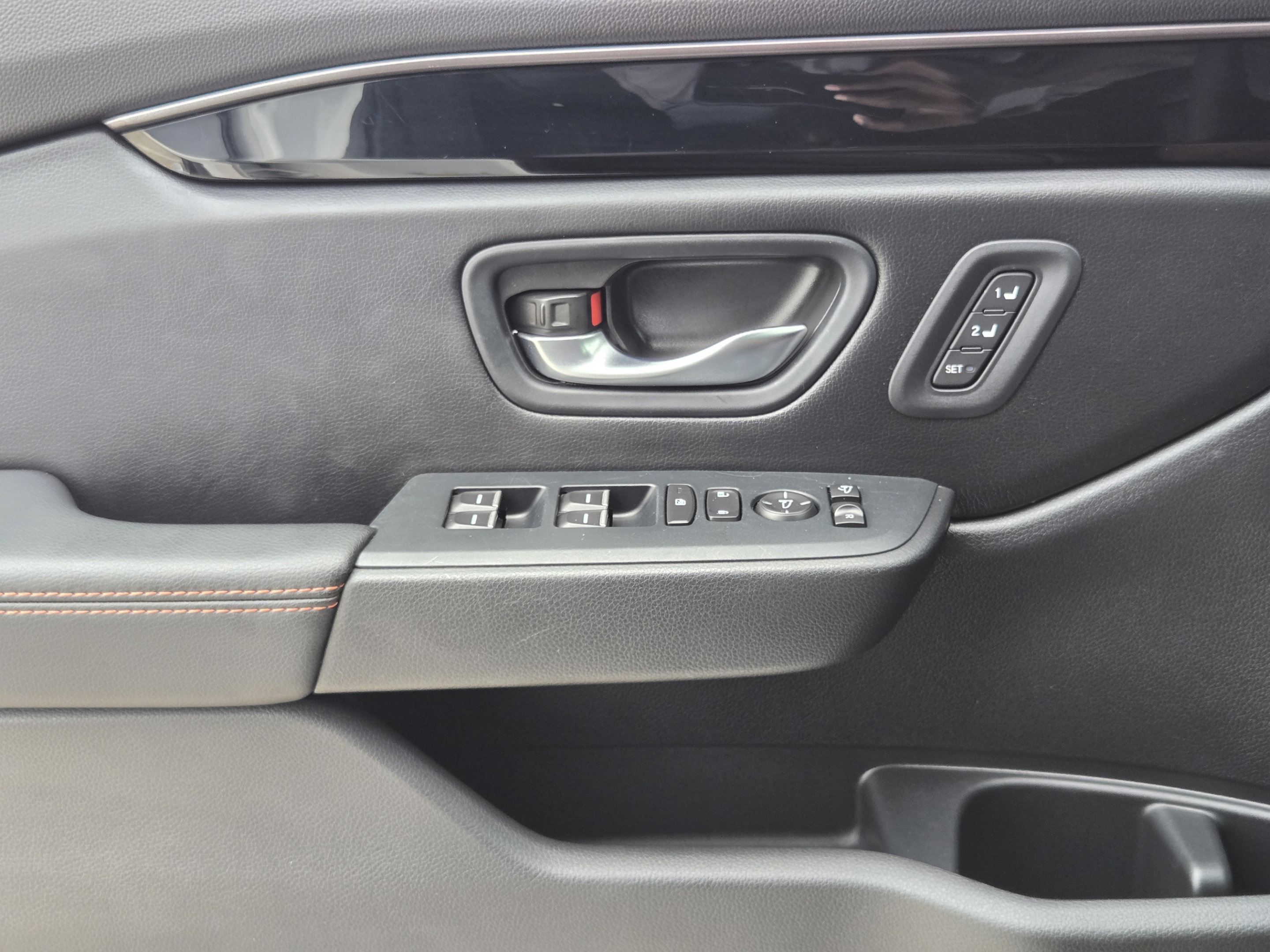 Certified 2025 Honda Pilot TrailSport image 20