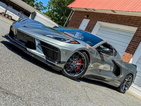 Used 2024 Chevrolet Corvette Stingray Preferred Cpe w/ Stealth Interior Trim Package RWD image 8