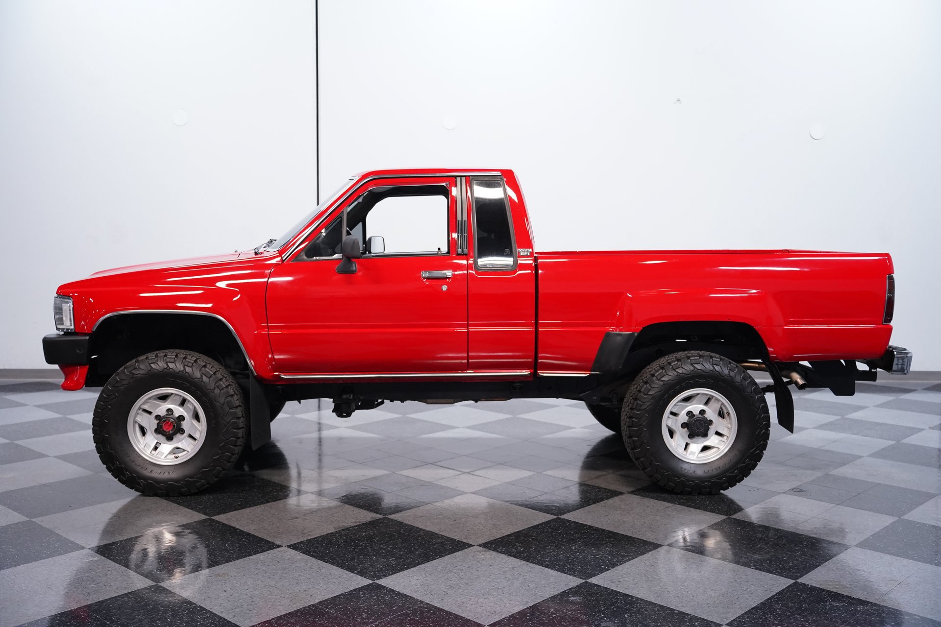 Used 1988 Toyota Pickup SR5 AWD/4WD image 2
