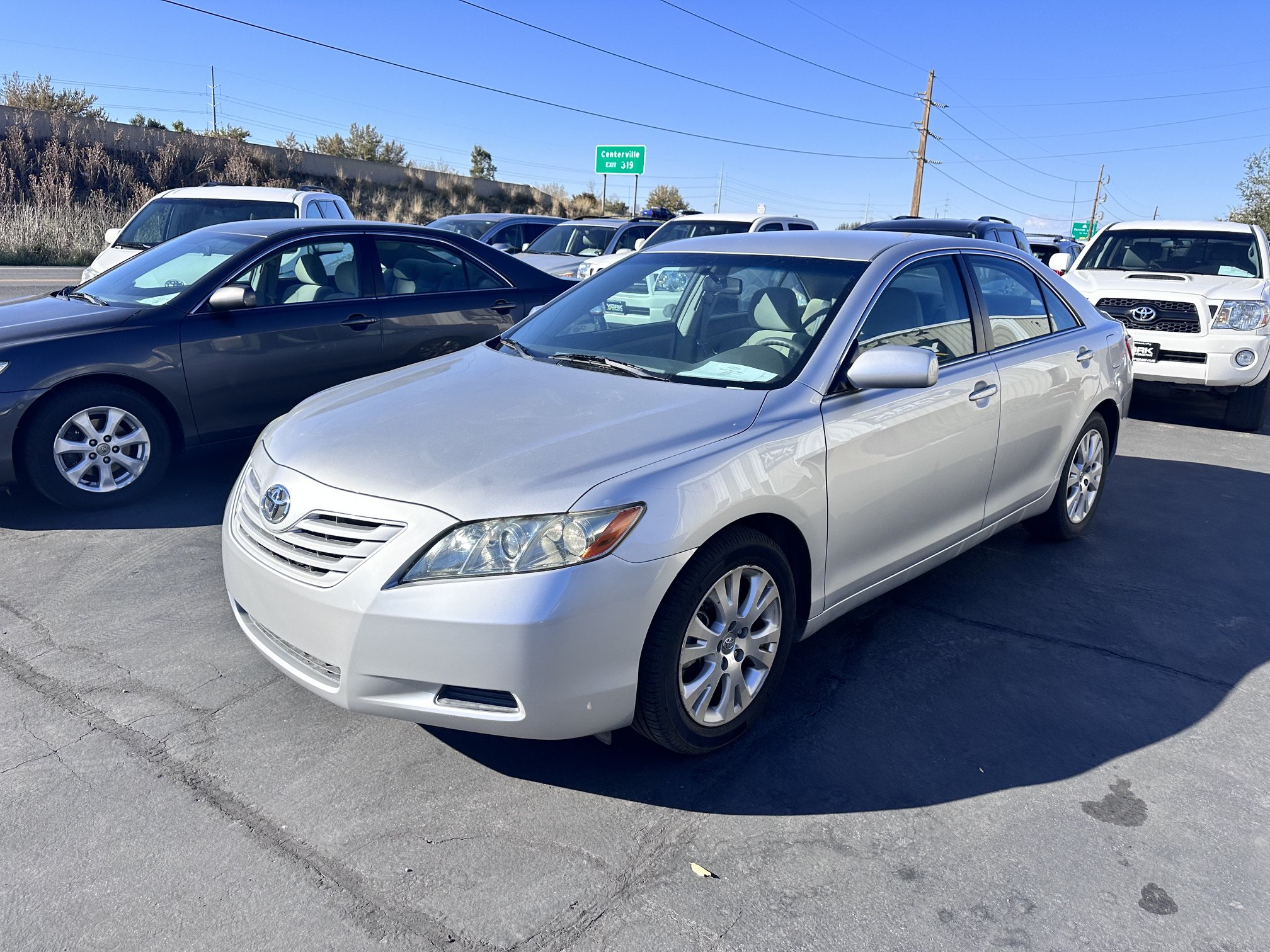Used 2008 Toyota Camry LE FWD image 2