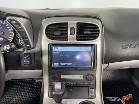 Used 2005 Chevrolet Corvette Convertible w/ Preferred Equipment Group image 40