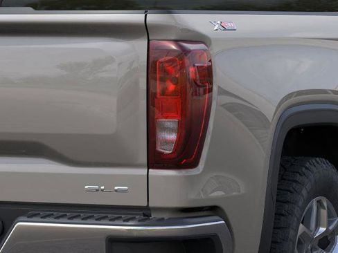 New 2026 GMC Sierra 1500 SLE w/ X31 Off-Road Package image 35