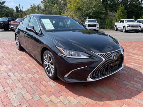 Used 2019 Lexus ES 300h w/ Premium Package image 38