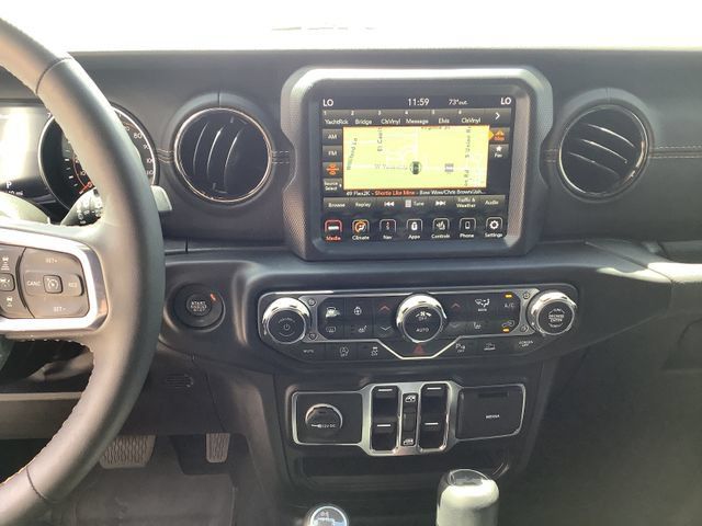 Used 2023 Jeep Wrangler Unlimited Sahara AWD/4WD image 17