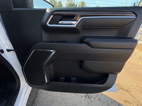 Used 2025 Chevrolet Silverado 1500 LT w/ Work Truck Package image 41