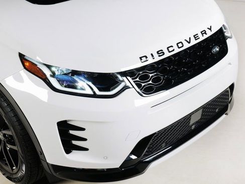 Used 2025 Land Rover Discovery Sport Dynamic SE image 29