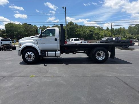 Used 2018 Ford F650 2WD Regular Cab Super Duty image 9