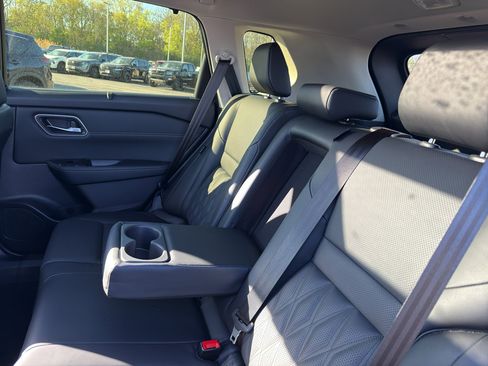 New 2026 Nissan Rogue Platinum AWD/4WD image 34