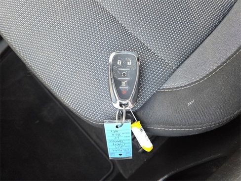 Used 2019 Chevrolet Traverse LT image 36