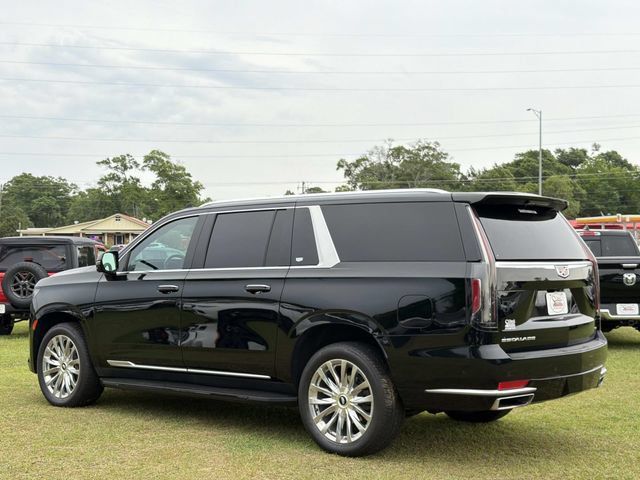 Used 2023 Cadillac Escalade ESV Premium Luxury AWD/4WD image 11