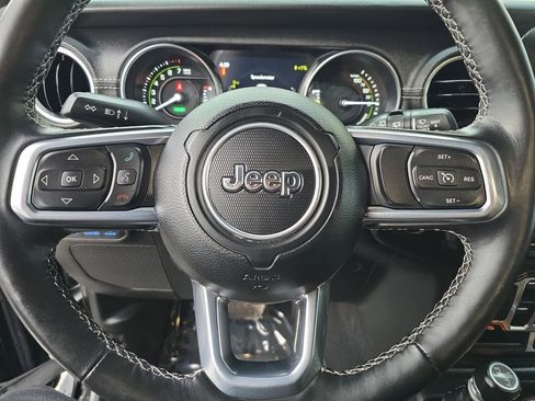 Used 2023 Jeep Wrangler Sahara w/ Cold Weather Group image 12