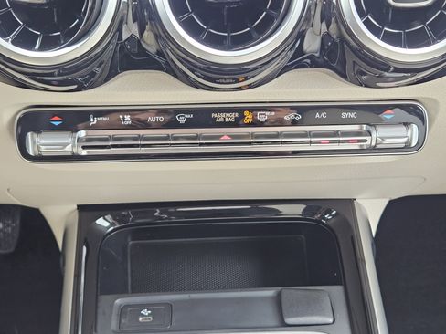 Certified 2026 Mercedes-Benz GLB 250 image 18