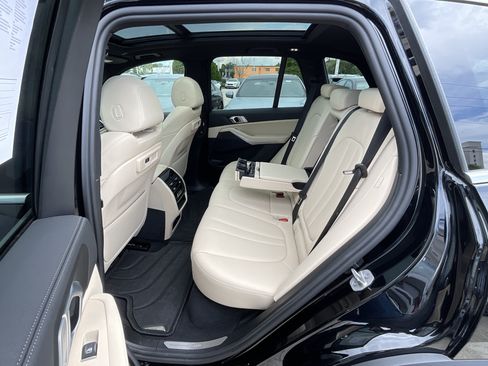 Certified 2022 BMW X5 sDrive40i w/ Premium Package RWD image 26
