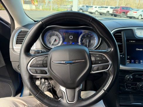 Used 2021 Chrysler 300 Touring w/ Sport Appearance Package RWD image 19