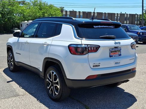 Used 2022 Jeep Compass Limited AWD/4WD image 4