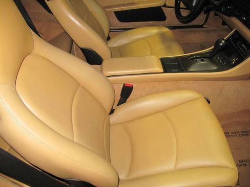 Used 1995 Porsche 968 Coupe image 27