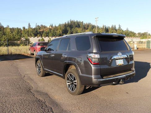 Used 2023 Toyota 4Runner Limited AWD/4WD image 7