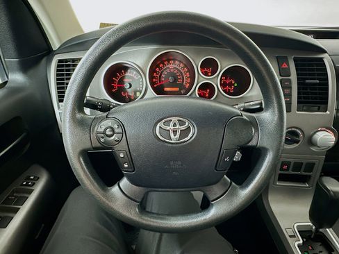 Used 2010 Toyota Tundra 4x4 Double Cab image 11