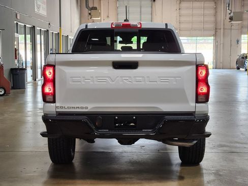 Used 2023 Chevrolet Colorado W/T w/ WT Convenience Package RWD image 10