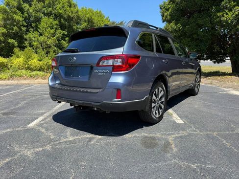 Used 2017 Subaru Outback 3.6R Limited AWD/4WD image 5