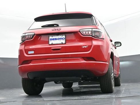 New 2024 Jeep Compass Limited image 40