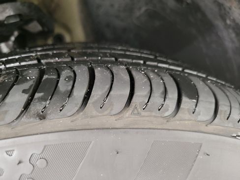 Used 2021 Kia Seltos EX image 4