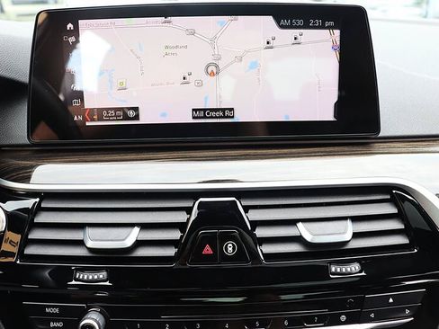 Used 2019 BMW 530i RWD image 19