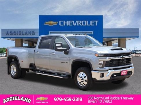New 2026 Chevrolet Silverado 3500 LT w/ All Star Edition AWD/4WD image 3