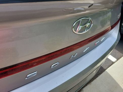 Used 2021 Hyundai Sonata Limited w/ Cargo Package FWD image 8