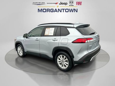 Used 2023 Toyota Corolla Cross LE image 8
