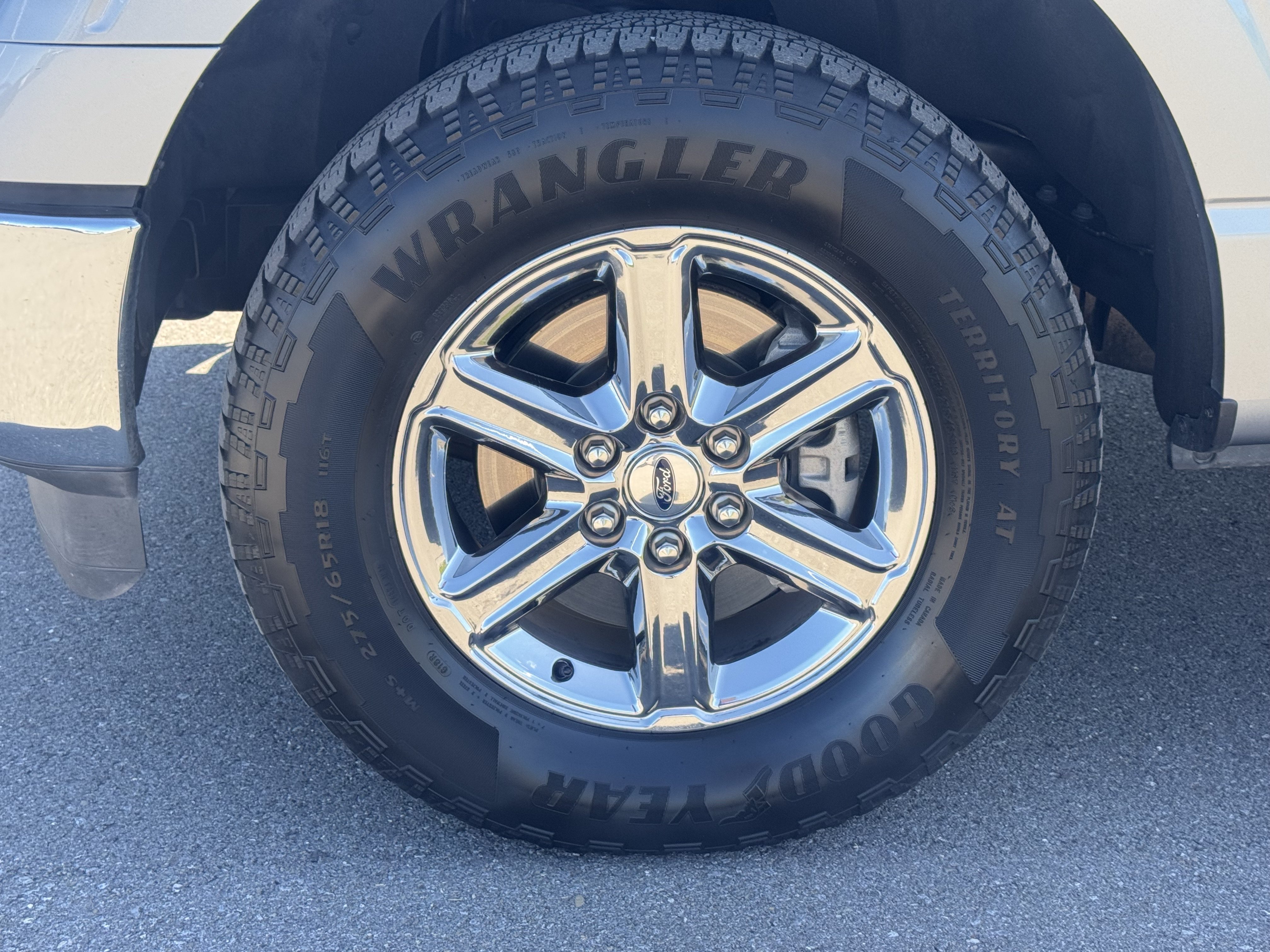 Used 2025 Ford F150 XLT w/ Equipment Group 301A Standard AWD/4WD image 11