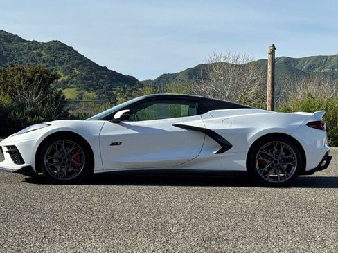 Certified 2023 Chevrolet Corvette Stingray Premium Conv w/ Z51 Performance Package image 7