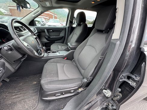 Used 2017 Chevrolet Traverse LT w/ True North Edition AWD/4WD image 16