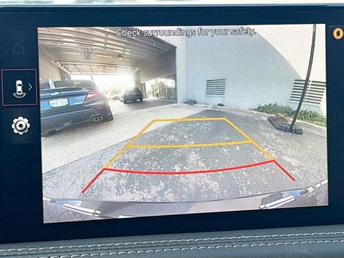 Used 2022 Genesis G70 3.3T RWD image 14