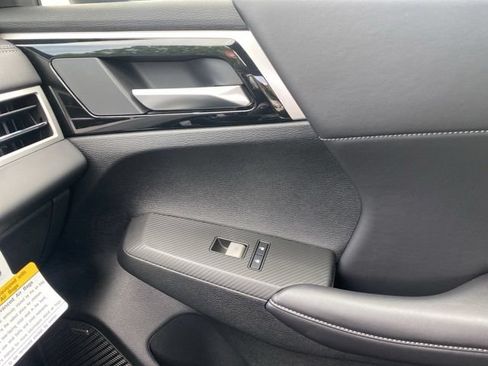 New 2026 Mitsubishi Outlander LE FWD image 20