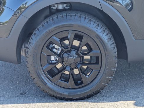 Certified 2025 Kia Telluride AWD image 9