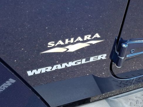 Used 2013 Jeep Wrangler Sahara w/ Connectivity Group AWD/4WD image 30