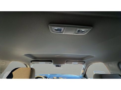 Certified 2025 Chevrolet Silverado 2500 LT w/ Convenience Package image 28