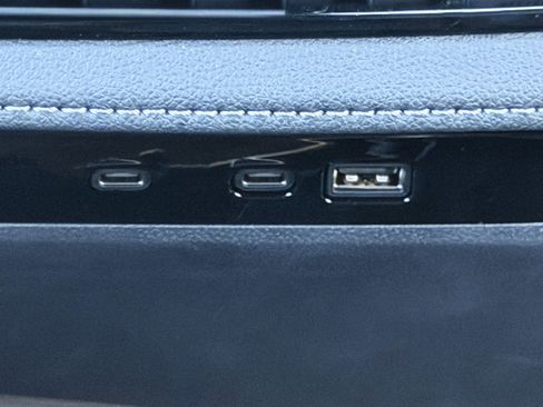 Used 2025 Buick Enclave Avenir w/ Super Cruise Package image 28