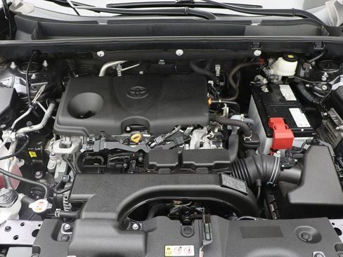 Used 2021 Toyota RAV4 XLE w/ Convenience Package image 26