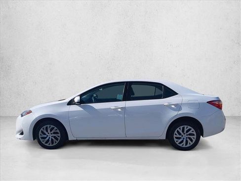 Used 2019 Toyota Corolla LE image 9