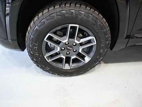 New 2026 GMC Terrain AT4 w/ Convenience Package III image 29
