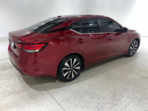 Used 2022 Nissan Sentra SV w/ SV Premium Package FWD image 4