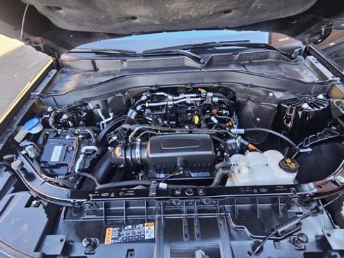 Certified 2022 Ford Explorer XLT w/ Class IV Trailer Tow Package image 10