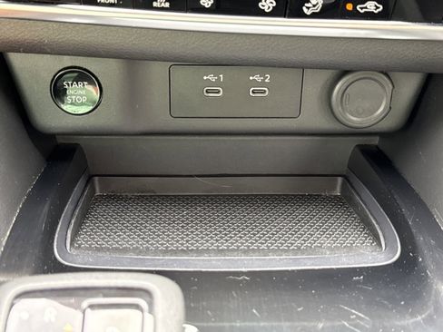 Used 2024 Nissan Rogue SV AWD/4WD image 25